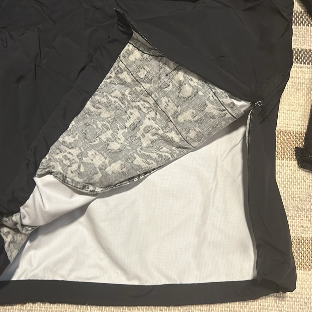 The Hundreds - Light Pullover Rain Jacket - Black… - image 5